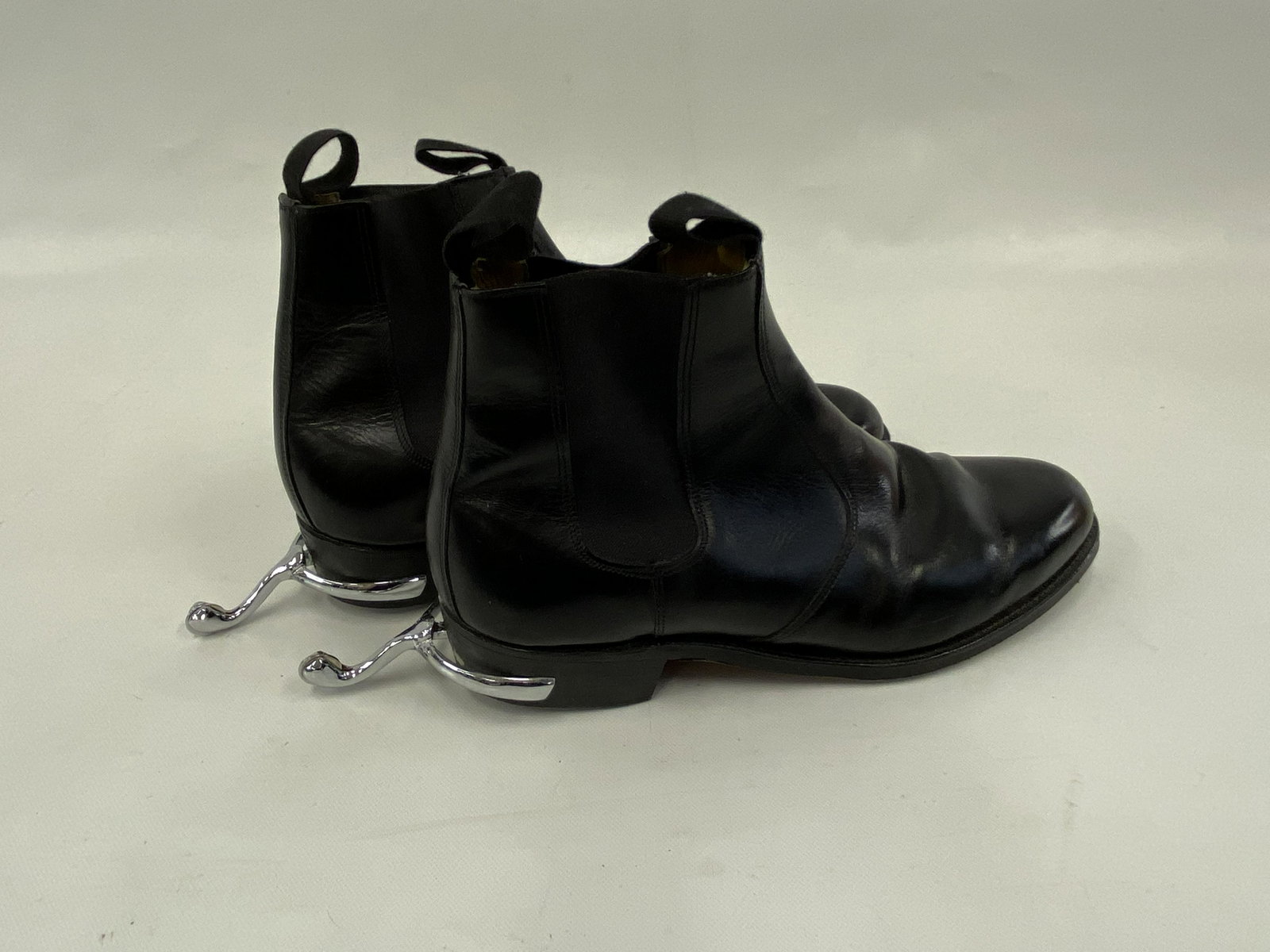 VINTAGE CANADA POLICE BOOTS: VINTAGE CANADA POLICE BOOTS PRE-OWNED SHIPPING FEE CANADA 20.00$ USA 25.00$ Combined shipping is available for an extra fee, but only on items won on the same date. *All prices are in USD* THE INVOICE
