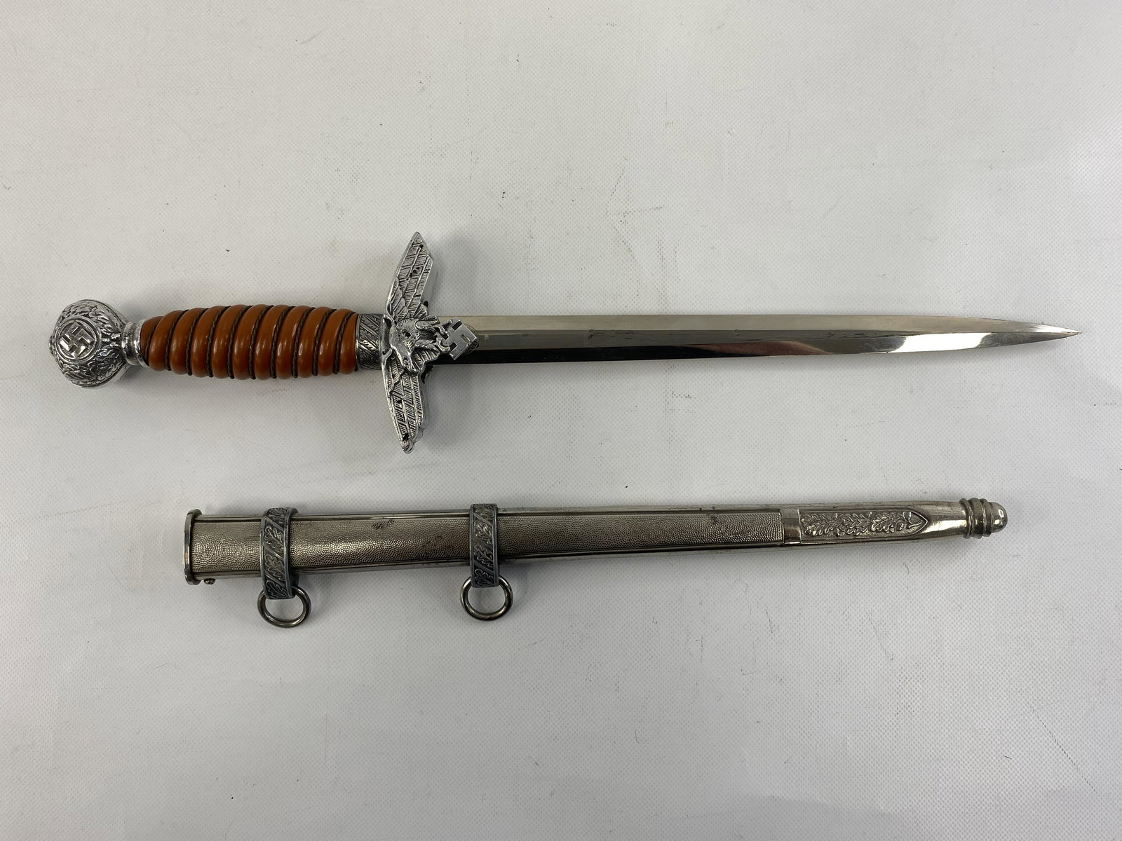 1939-45 WW2 GERMAN LUFTWAFFE DAGGER (1 of 4)