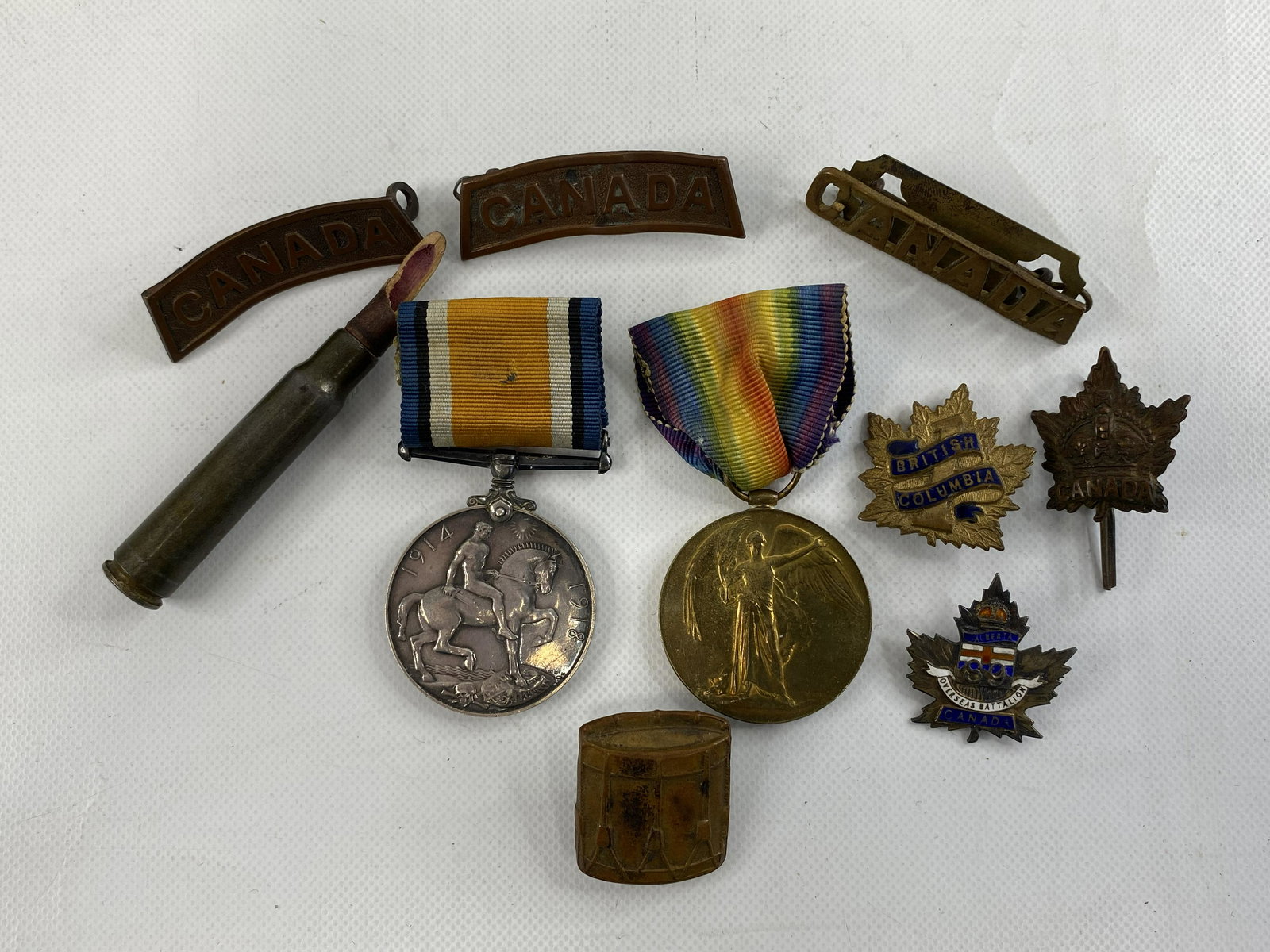 1914-18 WW1 CANADA ARMY MEDALS & BADGES 9 (1 of 4)