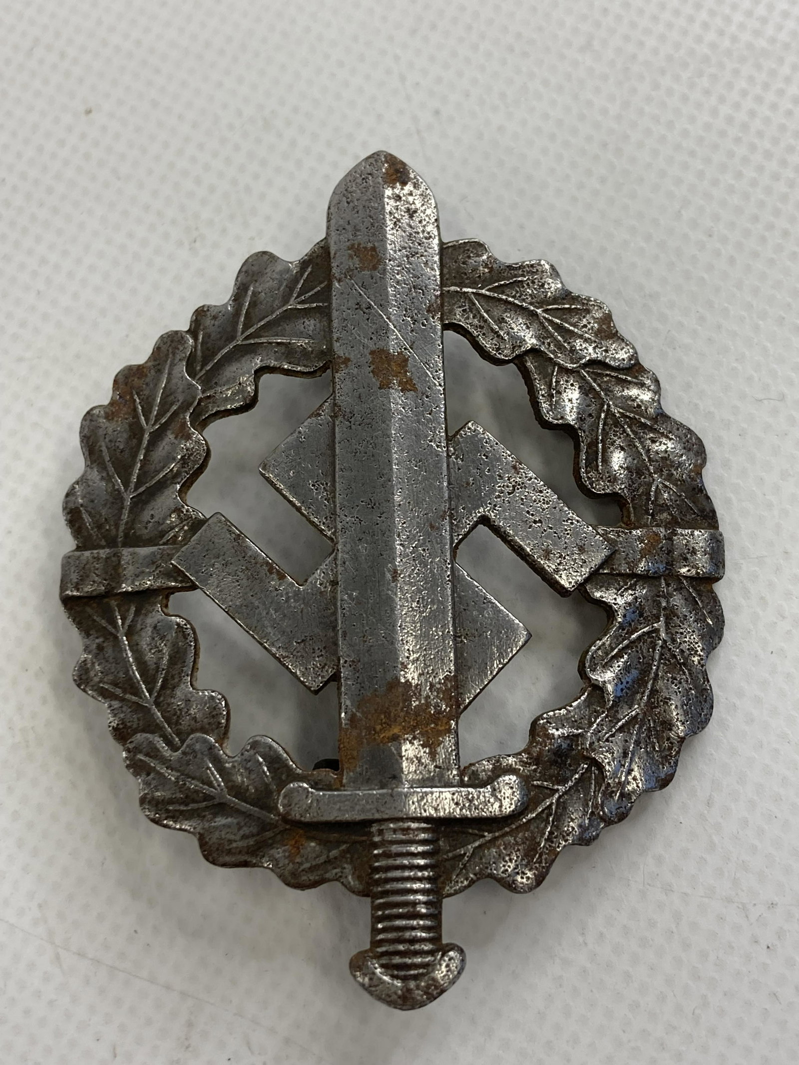 1939-45 WW2 GERMAN SA SPORTS BADGE (1 of 2)