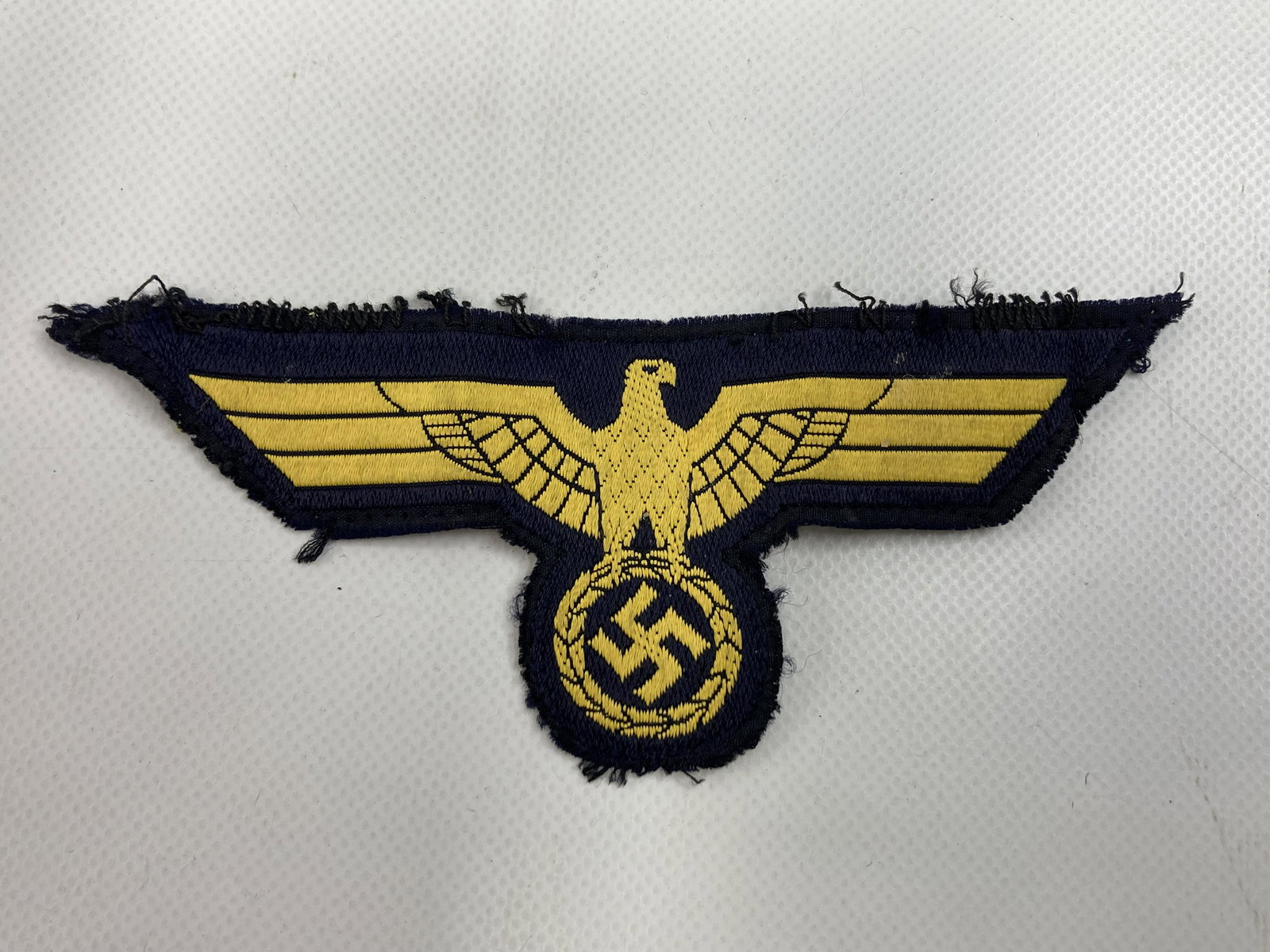 1939-45 WW2 GERMAN UNIFORM EAGLE PATCH (1 of 2)
