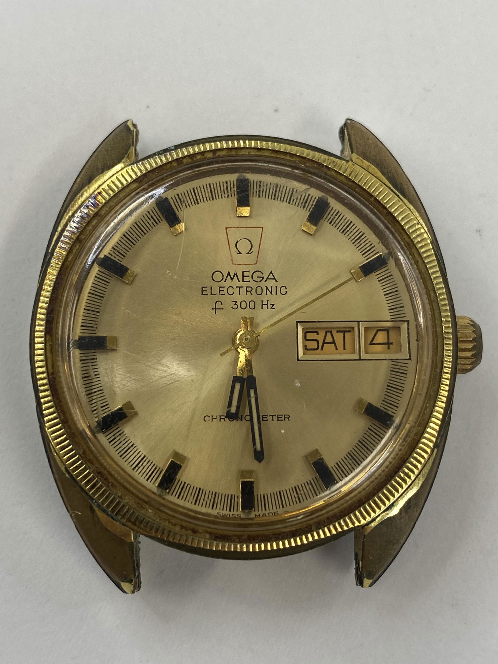VINTAGE OMEGA REF. 198 0045 GOLD FILLED BATTERY MEN'S WATCH (1 of 4)