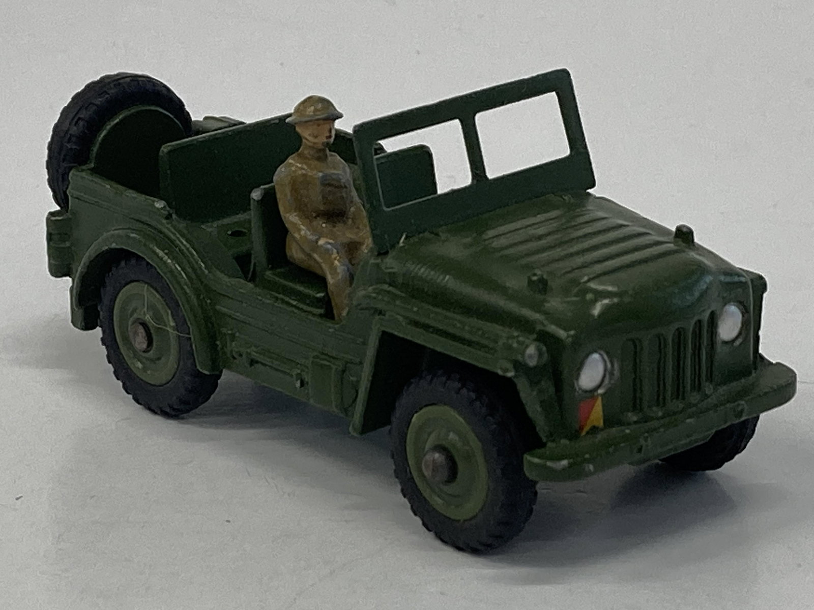 VINTAGE DINKY TOYS AUSTIN CHAMP # 674 (1 of 3)