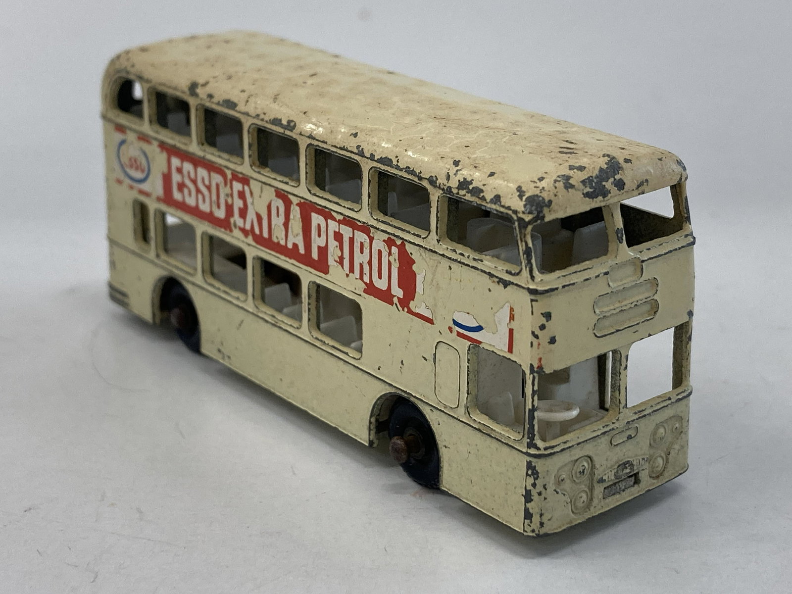 VINTAGE MATCHBOX TOYS DAIMLER BUS #74 (1 of 3)