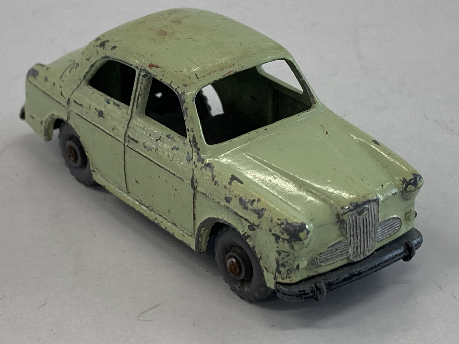 VINTAGE MATCHBOX TOYS WOLSELEY 1500 #57: VINTAGE MATCHBOX TOYS WOLSELEY 1500 #57 CONDITION: PRE-OWNED SHIPPING FEE CANADA 10.00$ USA 15.00$ Combined shipping is available for an extra fee, but only on items won on the same date. *All prices