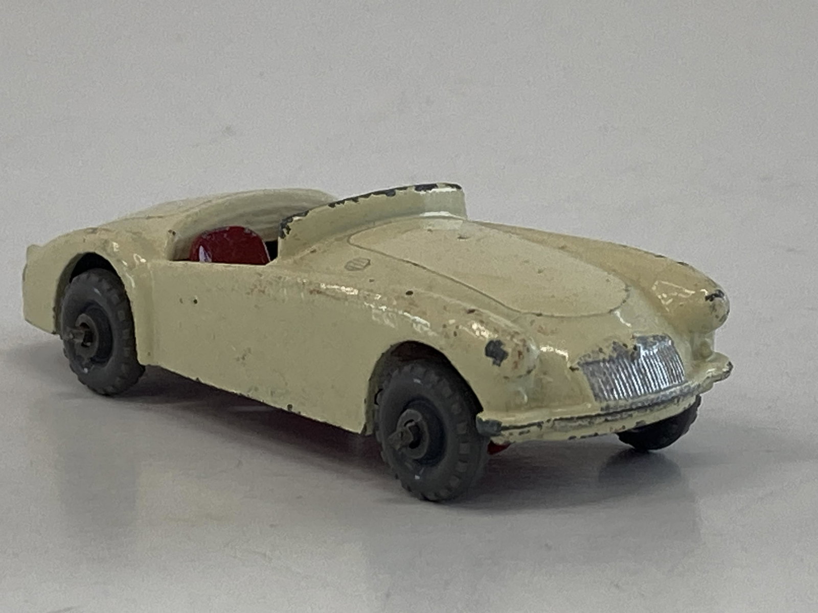 VINTAGE MATCHBOX TOYS MG A. SPORTS CAR #19 (1 of 3)