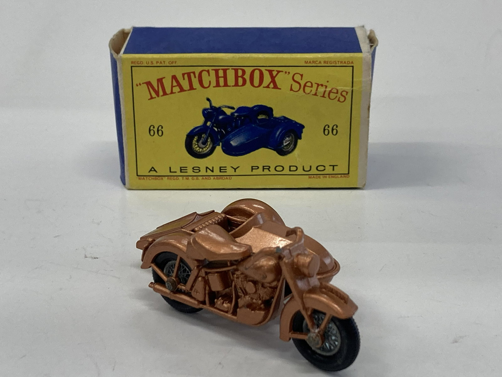 VINTAGE MATCHBOX TOYS HARLEY-DAVIDSON #66 & BOX (1 of 6)