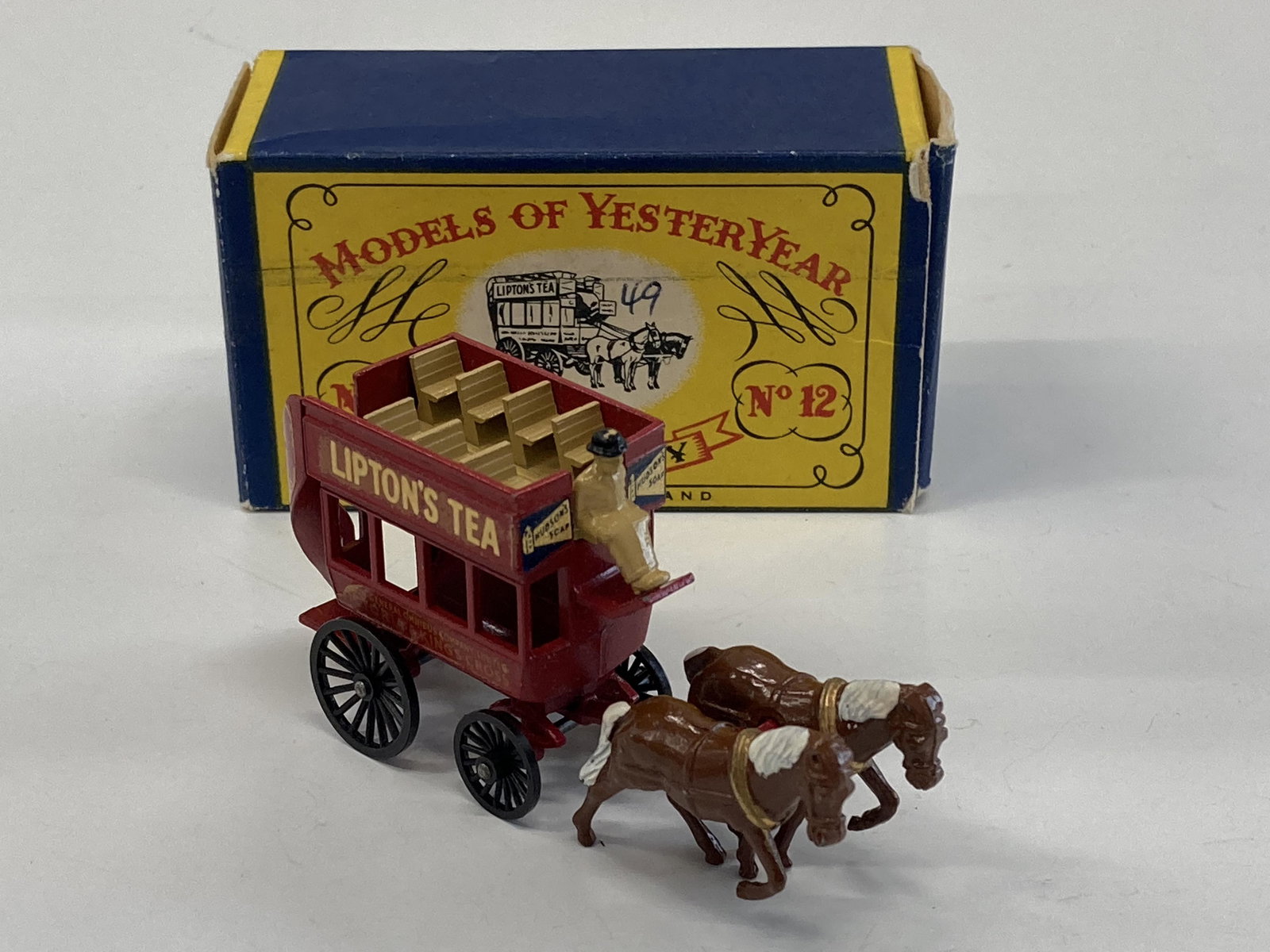 VINTAGE MATCHBOX TOYS HORSE BUS #12 & BOX (1 of 7)