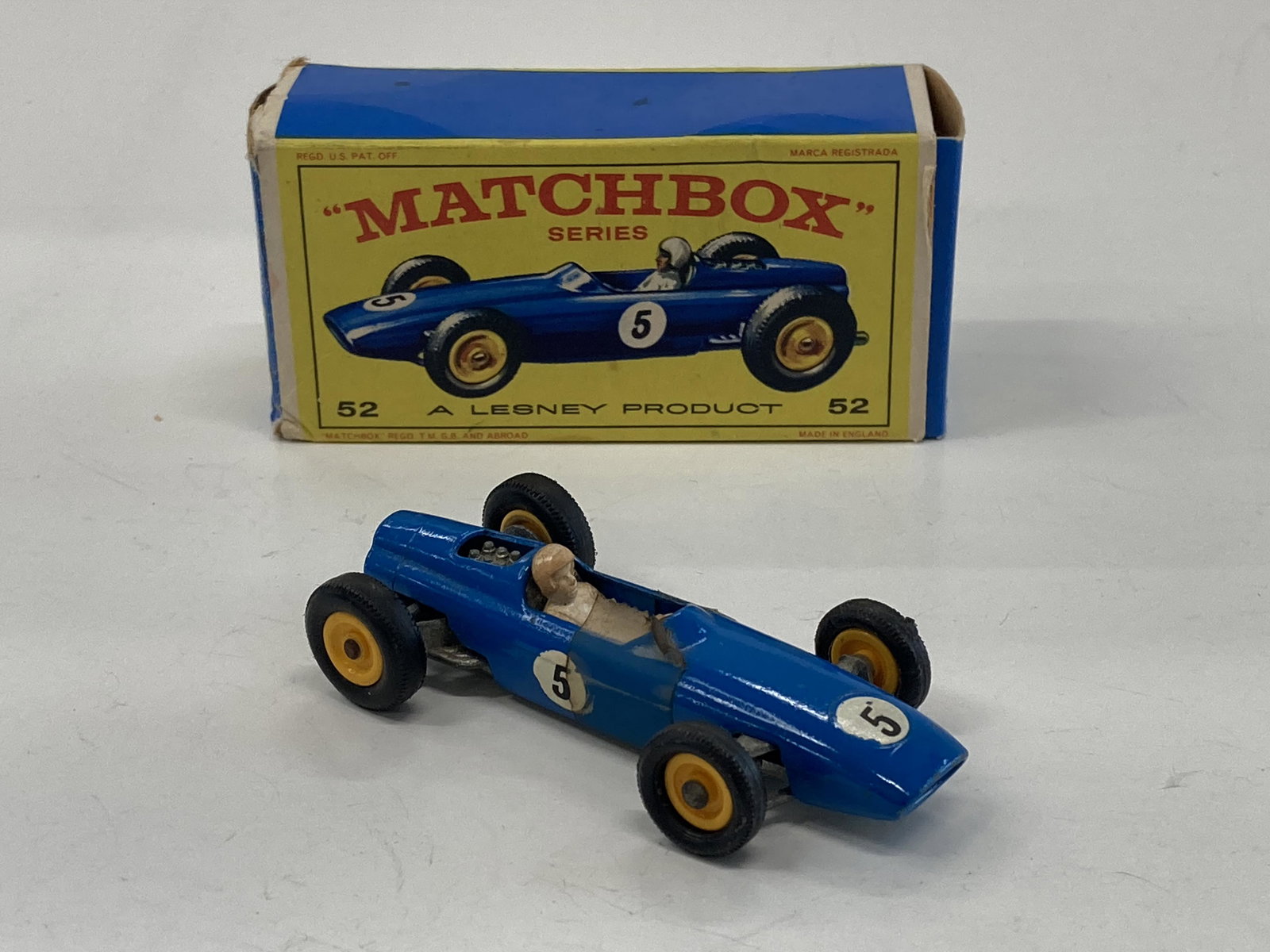 VINTAGE MATCHBOX TOYS B.R.M. RACING CAR #52 & BOX (1 of 6)