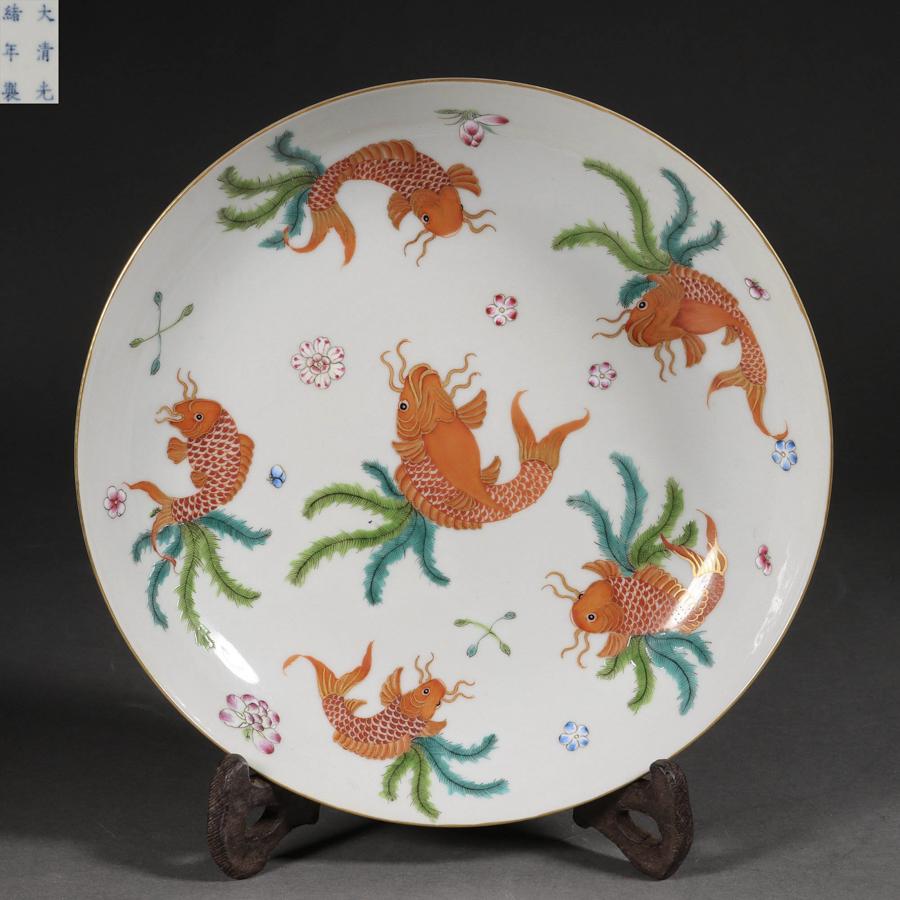 China Qing Dynasty Pastel drawing hornwort pattern plate (1 of 7)