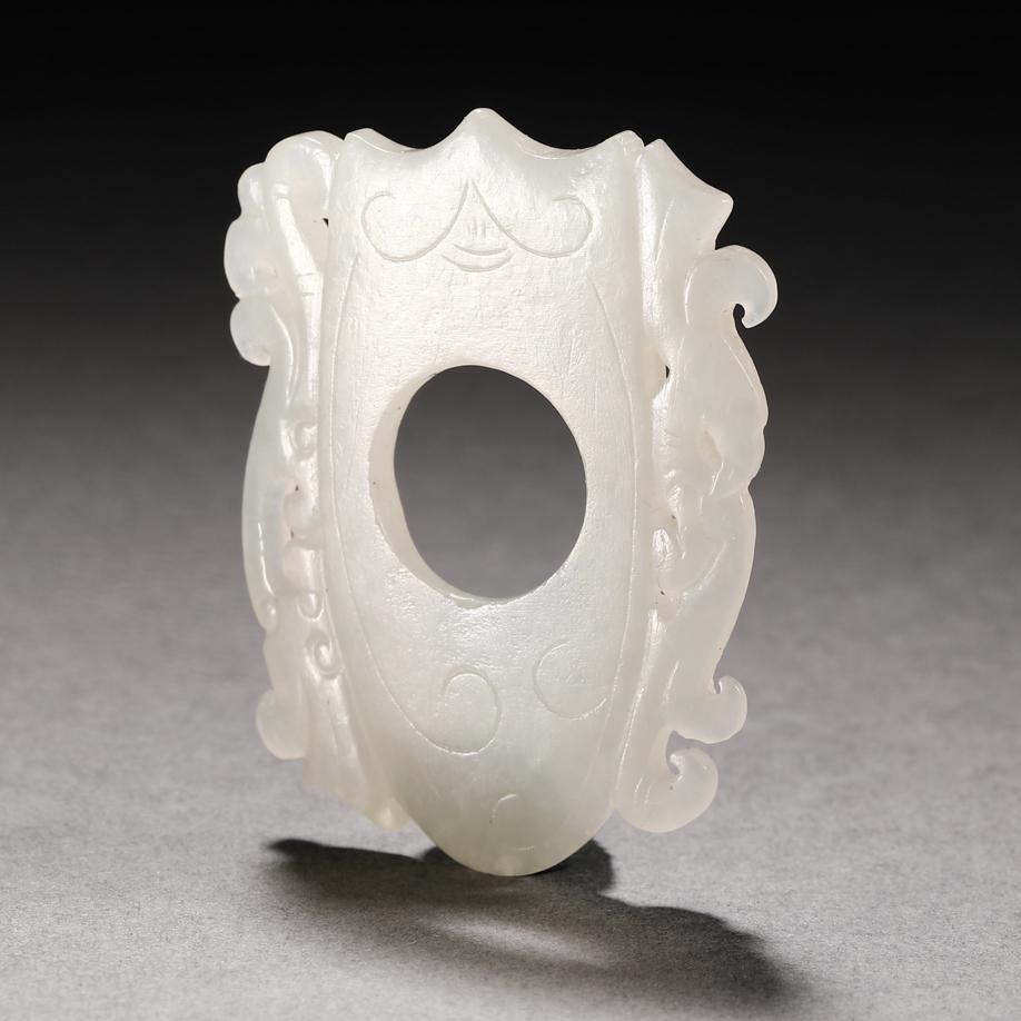 Qing Dynasty Hetian jade pendant (1 of 6)