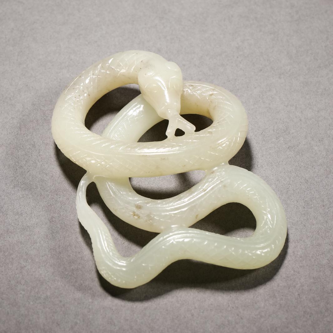 Qing Dynasty Hetian Jade Snake (1 of 6)