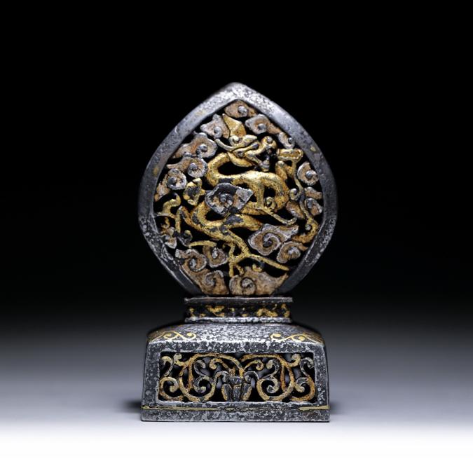 Qing Dynasty iron scissors and gold double dragon official seal (1 of 11)