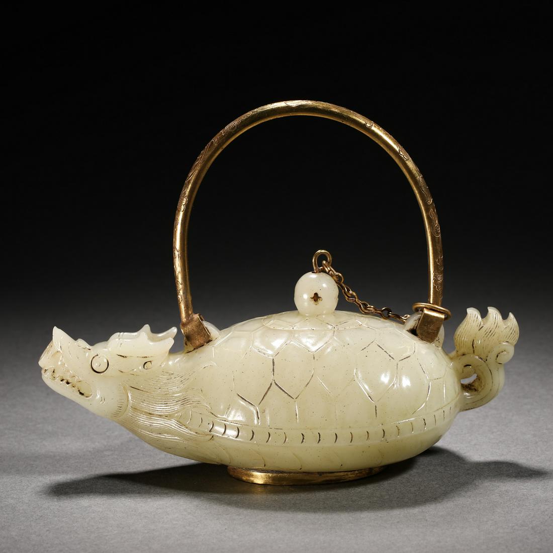 Song Dynasty Hetian Jade Turtle-shaped Portable Pot (1 of 9)