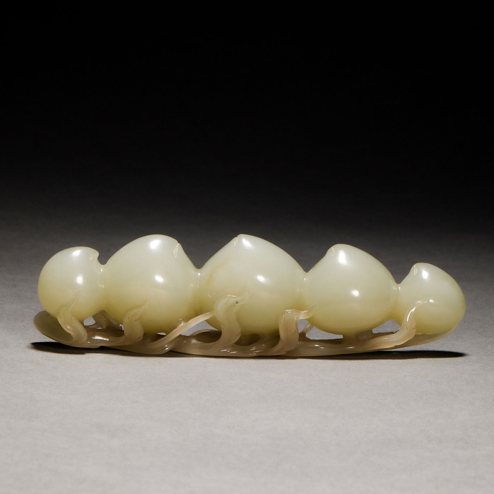 Qing Dynasty, Hetian Jade Peach Pen Holder (1 of 10)