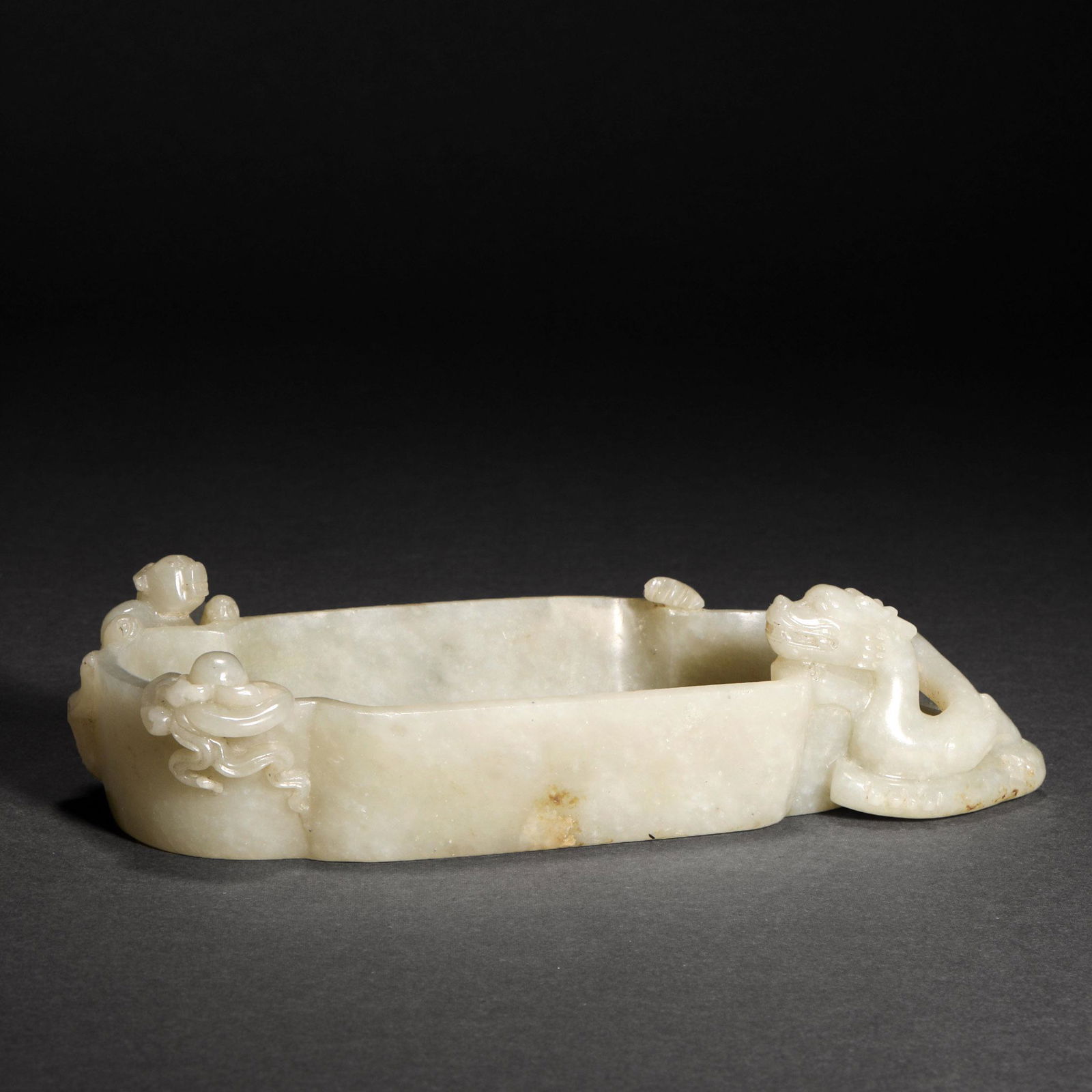 Qing Dynasty, Hetian Jade Dragon Pattern Pen Washing (1 of 8)