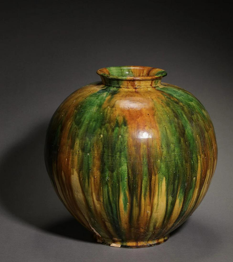 Tang Dynasty,Three-Colour Large Jar (1 of 8)