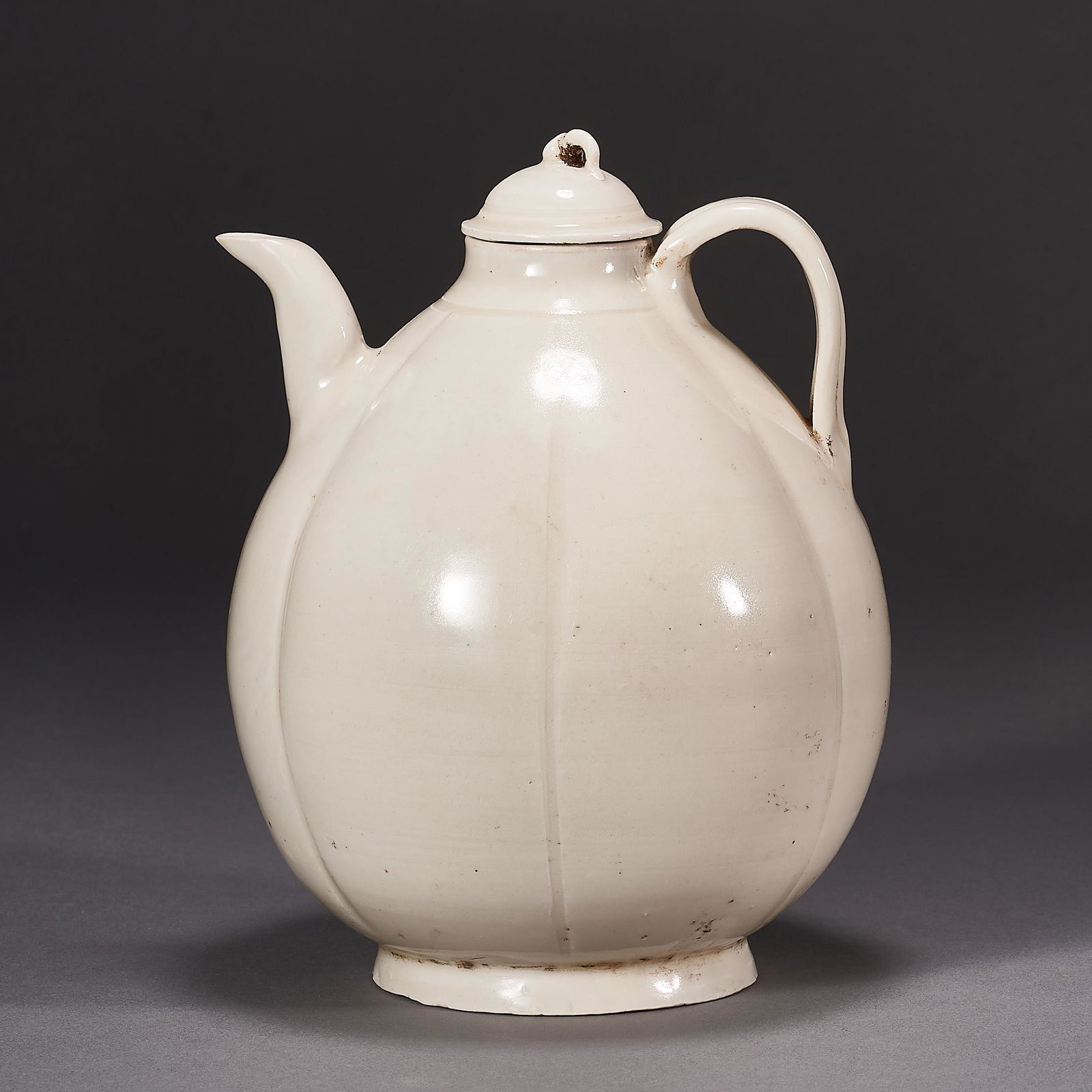 Song Dynasty, Ding Kiln Holding Pot (1 of 12)