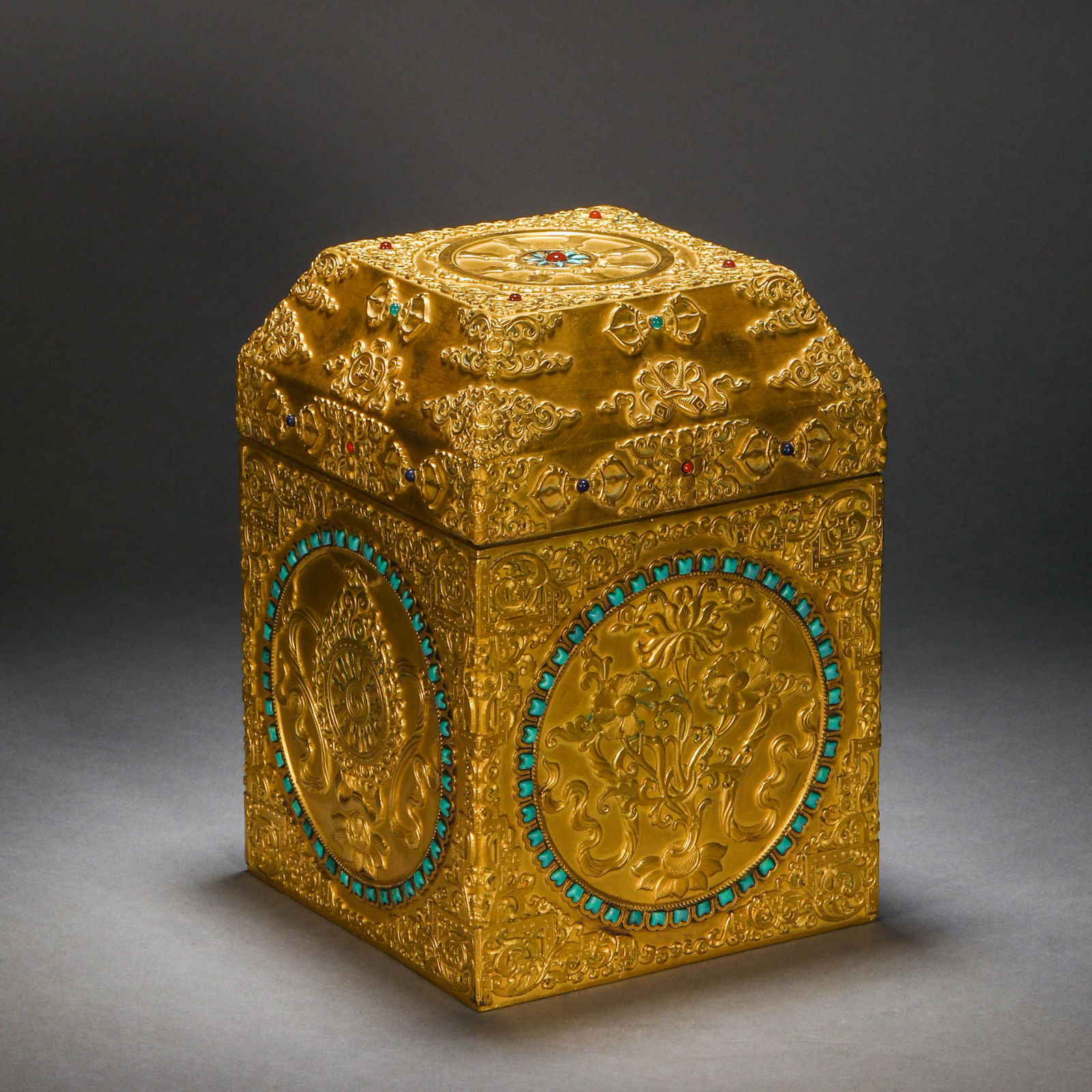 Qing Dynasty,Gilt Buddha's Relics Box (1 of 14)