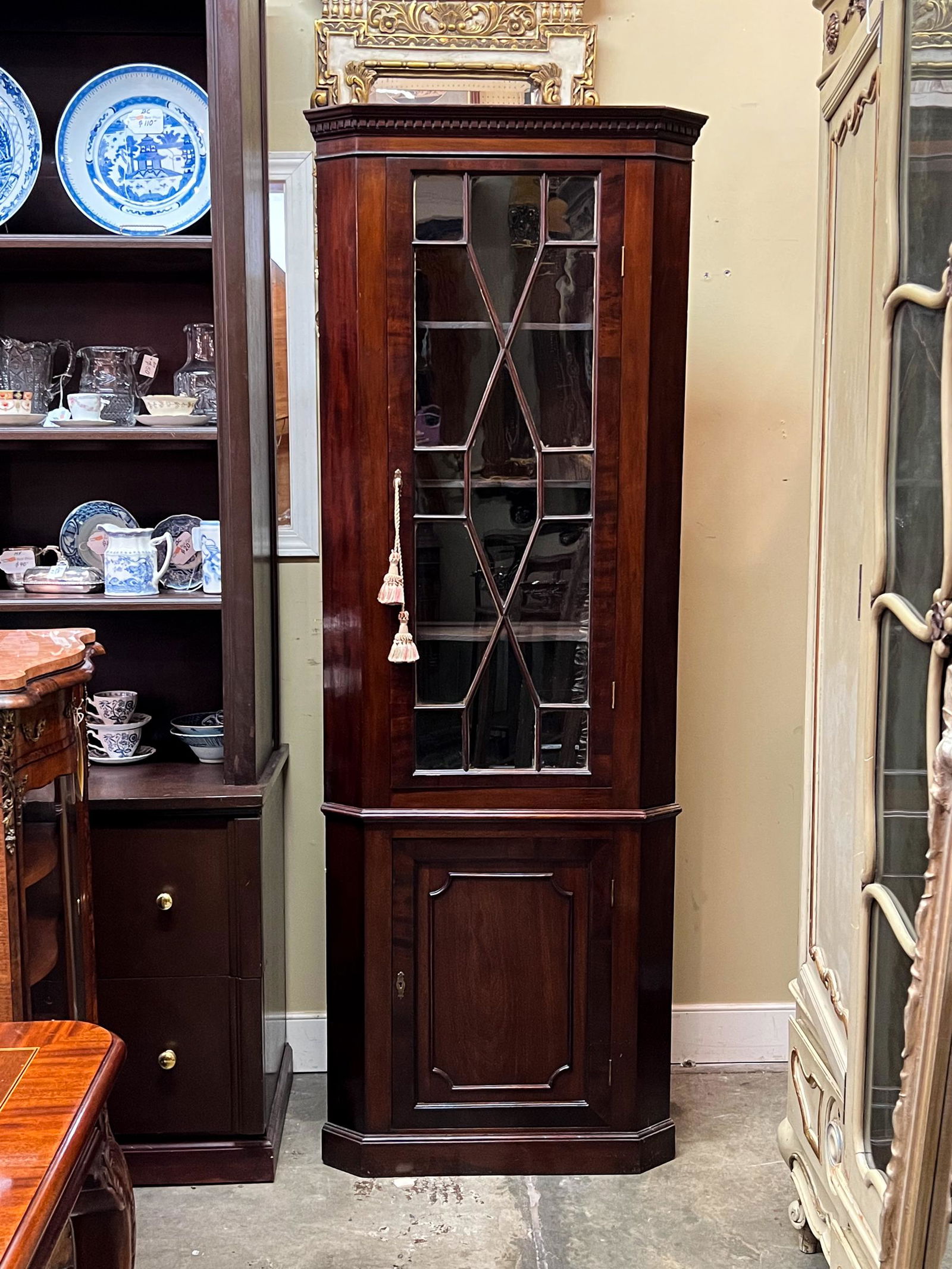 Georgian Style Mahogany Glass Corner Cabinet (1 of 12)