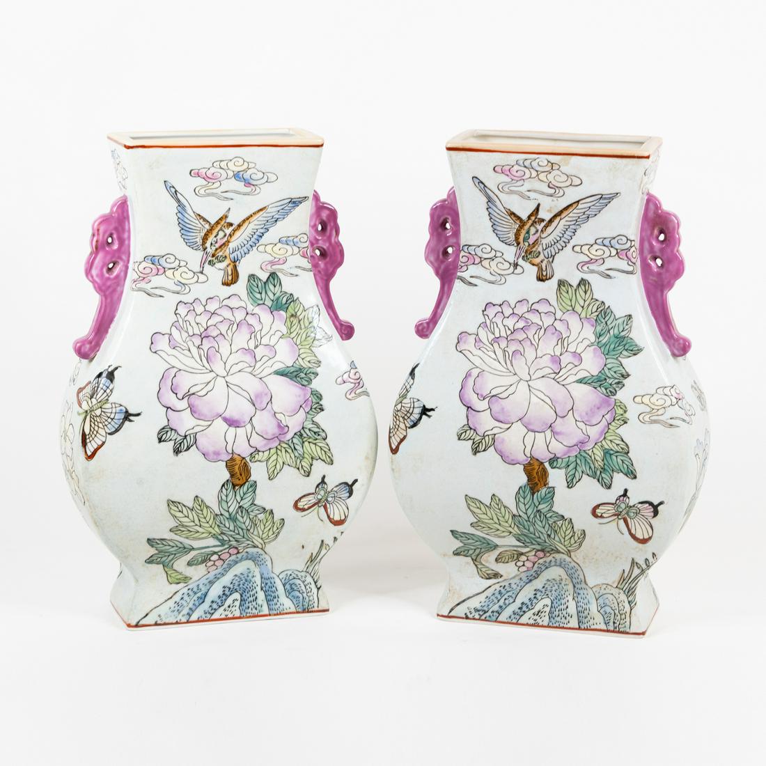Pair of Chinese Qianlong Baluster Vases (1 of 4)