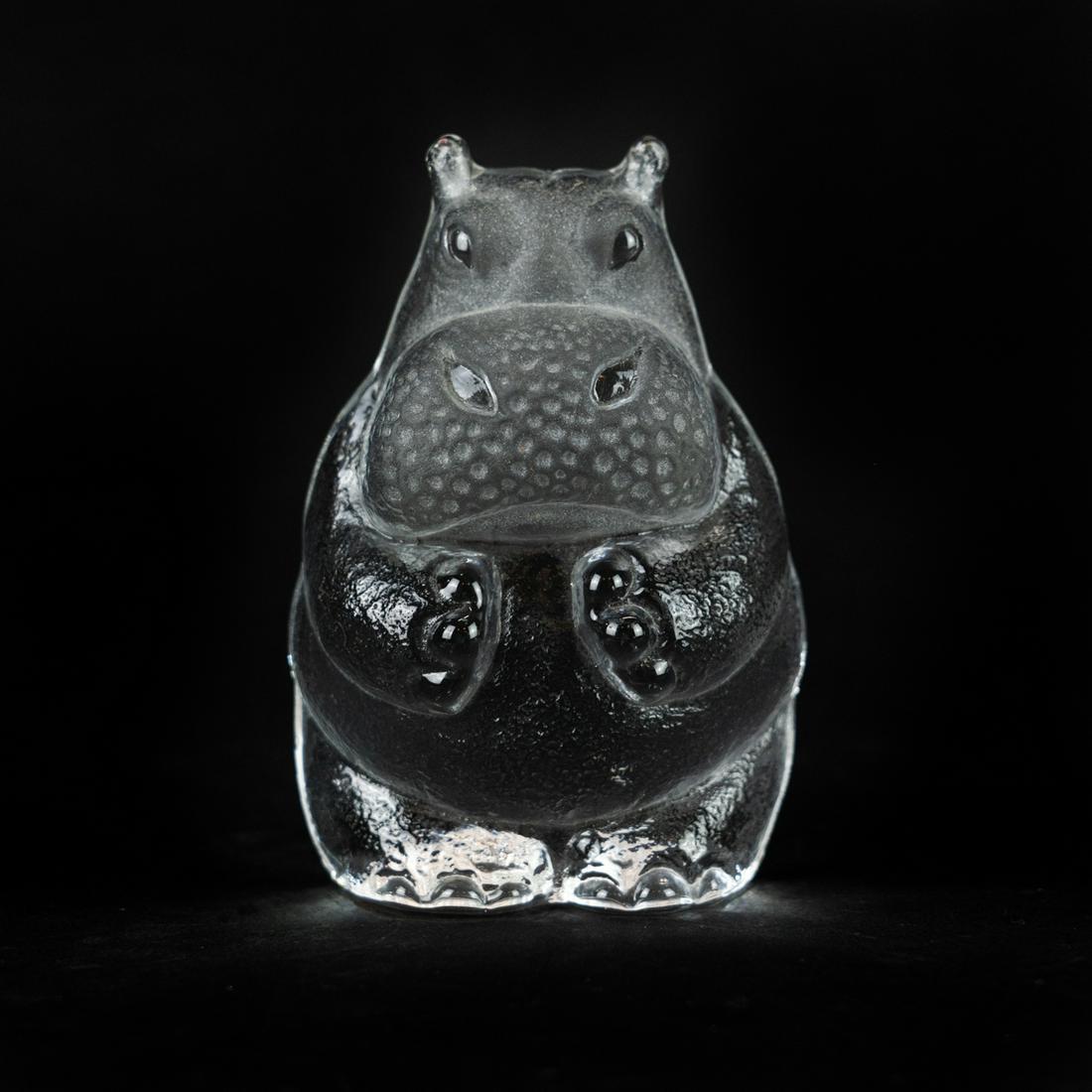 Royal Krona Glass Hippopotamus Figure: A Royal Krona Scandinavian glass frosted hippo figure made from glass. Unmarked.