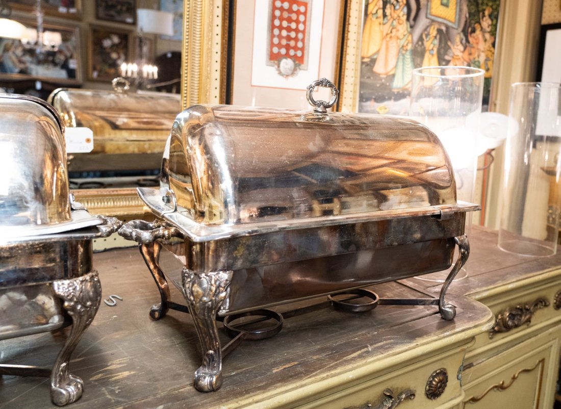 Oneida Silverplate Large Buffet Chafing Lidded Dish (1 of 1)