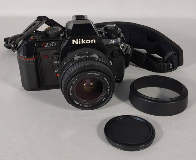 Nikon N2020 AF Camera w/ Zoom Lens (0119) on Jun 11, 2022 Bayside