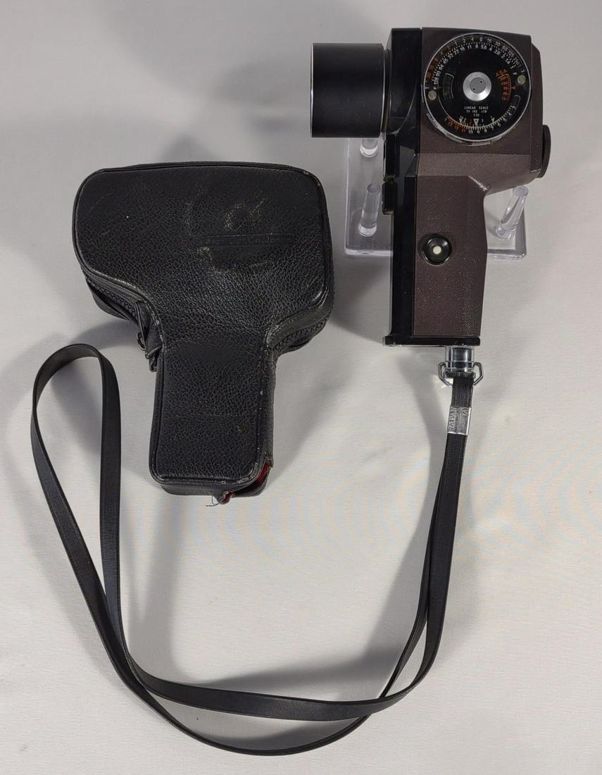 Honeywell Pentax 1/21 Spot Light Meter: Vintage honeywell Pentax spot light exposure photography meter in case. Untested.