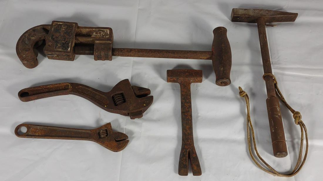 5 Vintage Hand Tools, incl. Pipe Cutter (1 of 11)
