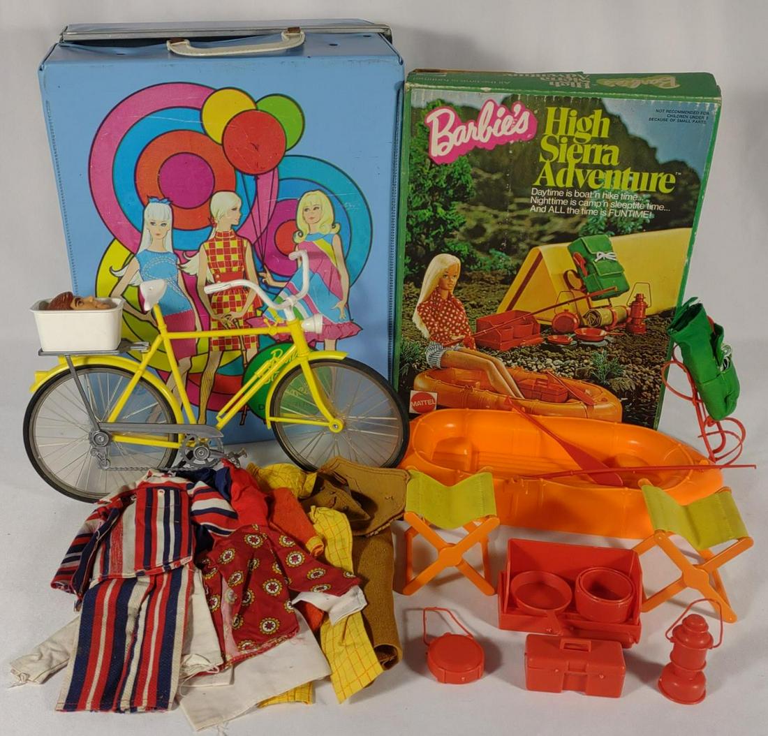 Vintage Barbie Francie Case, Ken Clothes & Camp (1 of 15)