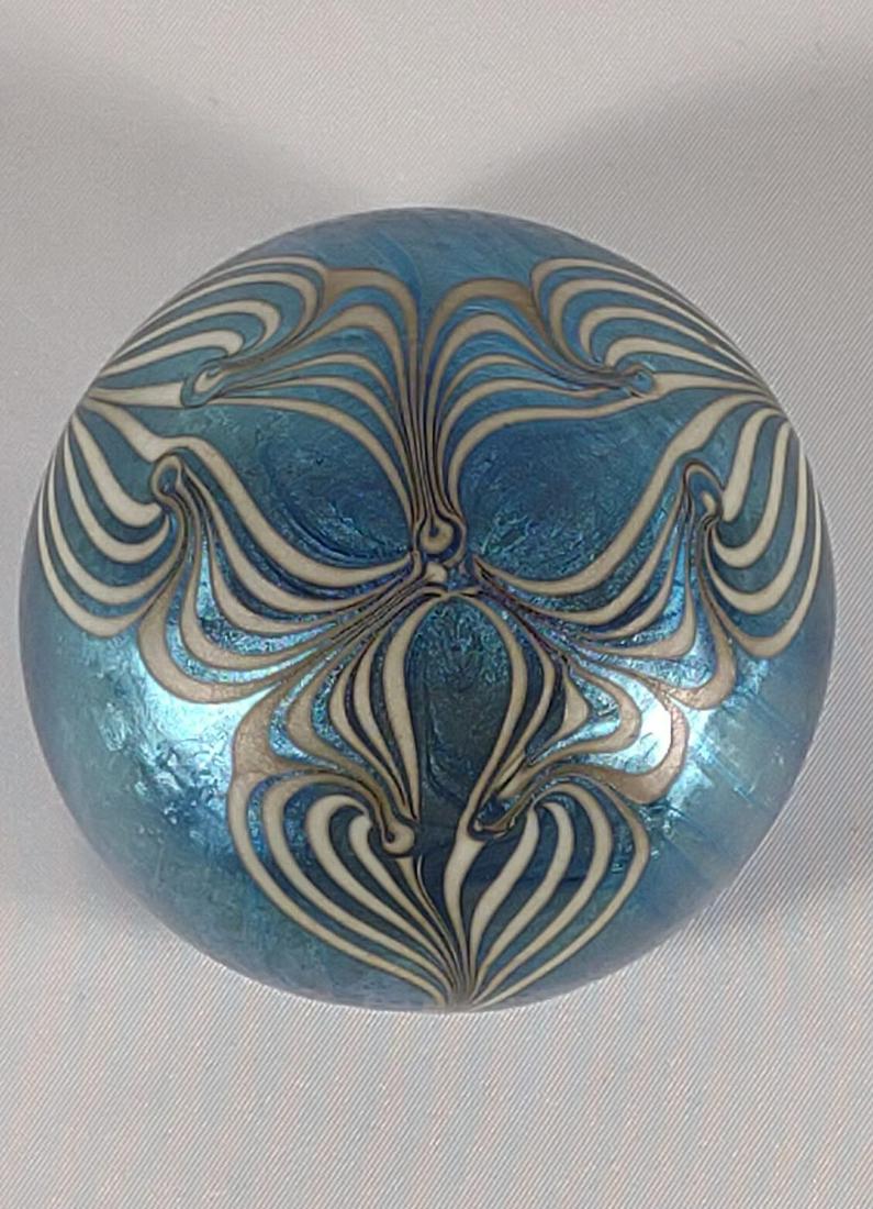 Smyers Art Glass Paperweight (1 of 6)