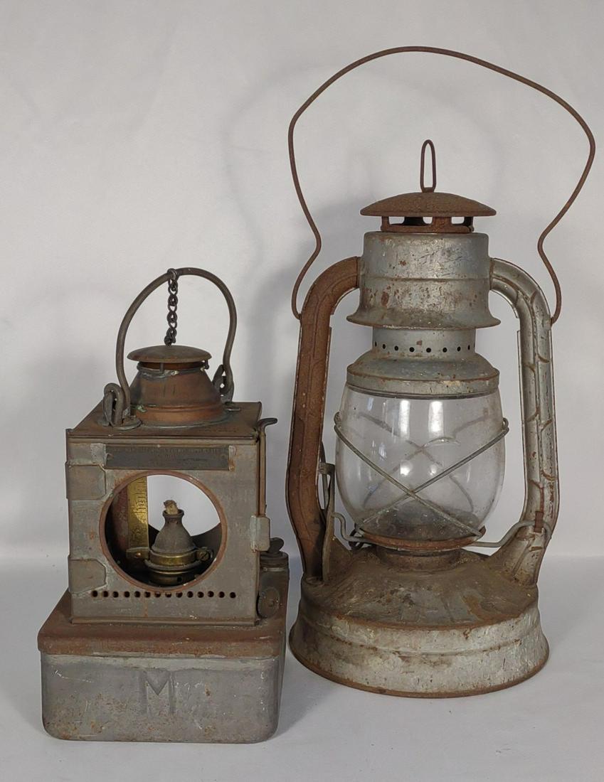 Welch London Railway Lantern & Dietz Lantern: Antique Welch Patent London railroad oil lamp made of copper and metal, No 711206. Also includes Dietz no. 7 D Lite oil lantern.