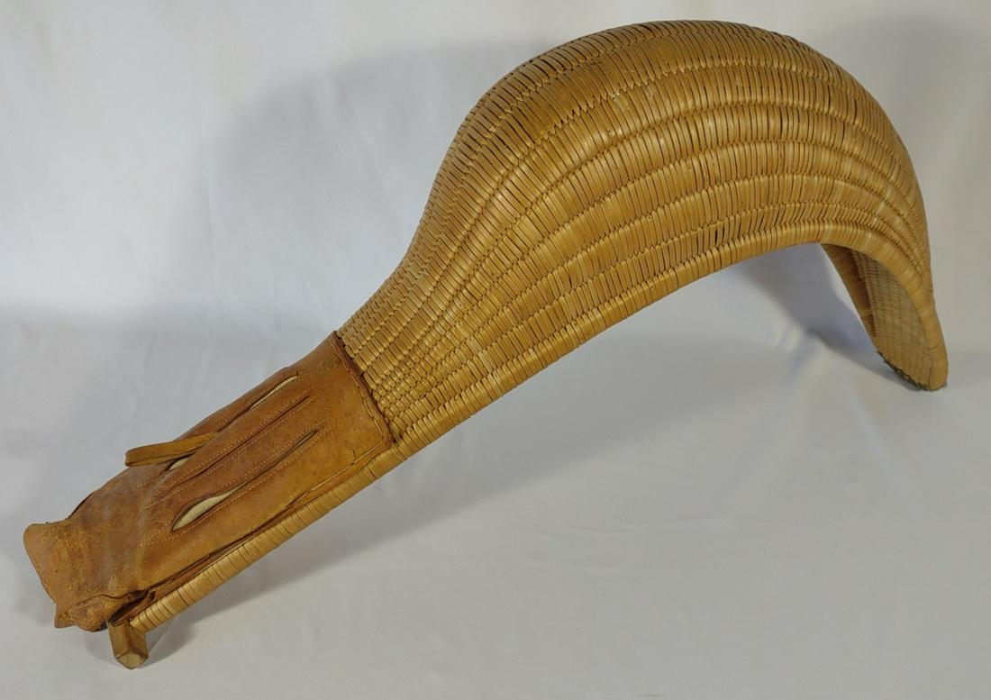 Jai Alai Wicker Cesta Sport Mit: Jai Alai, Cesta Punta, Zesta Punta. A sport involving bouncing a ball off a walled-in space by accelerating it to high speeds with a hand-held wicker cesta. It is a variation of Basque pelota. The spo