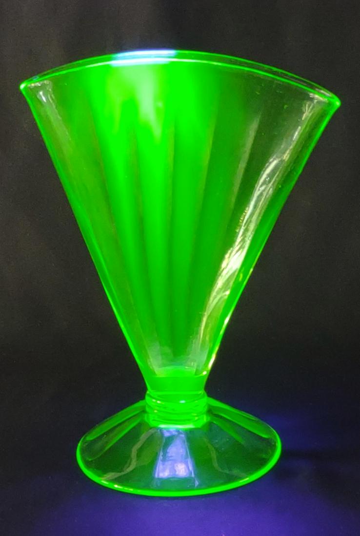 Vintage Uranium Green Glass Fan Vase (1 of 8)