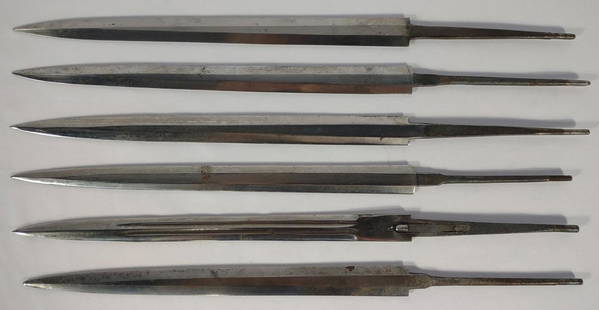 6 WWII German Dagger Blades (incl. WMW Waffen): Six German WW2 loose dagger blades. One of the blades is marked "WMW Waffen" on the ricasso. Two blades are marked on the hilt of the dagger blades, one is marked with a sideways "8", and the other