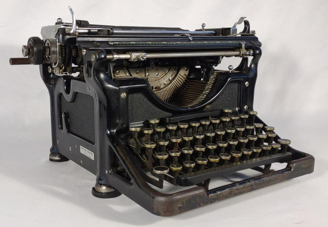 Antique Underwood Typewriter (1 of 15)