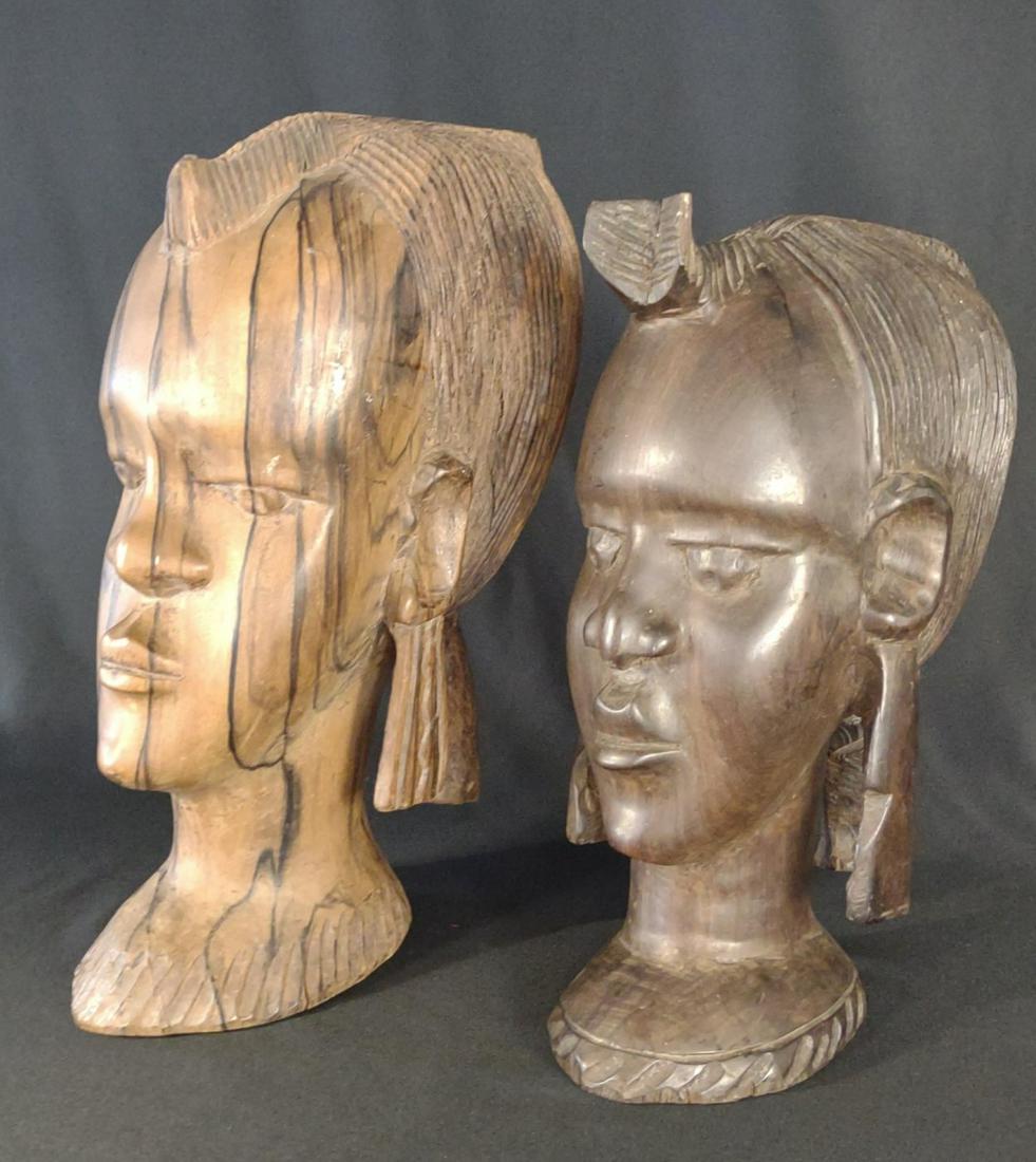 Two African Carved Wooden Bust of Women (1 of 16)