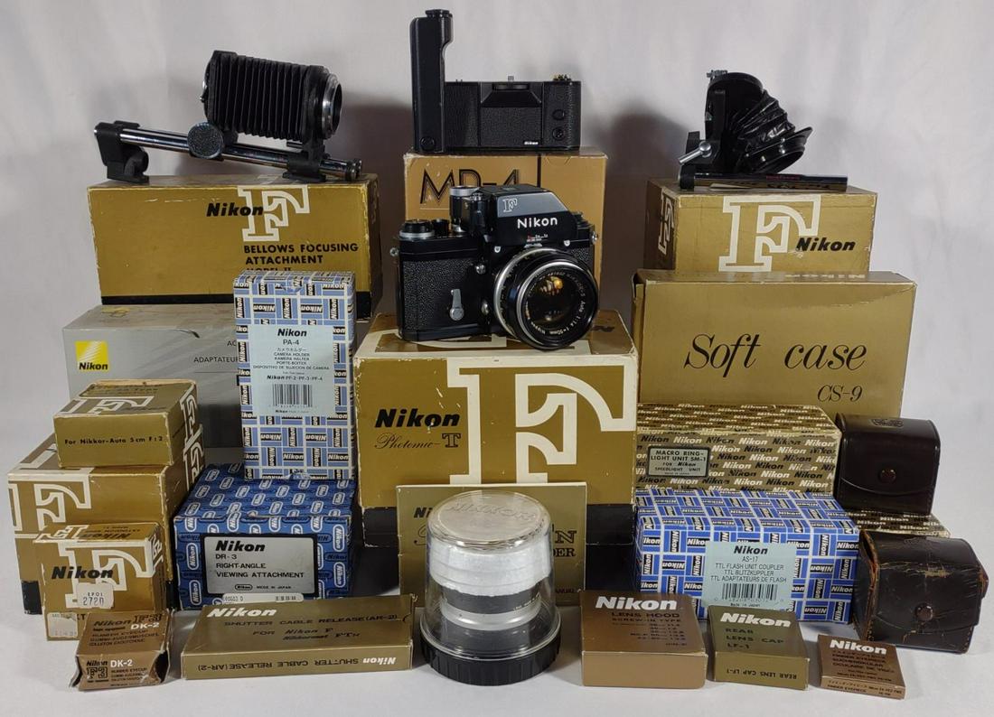 Vtg Nikon F Black Camera, Finder & Accessories (1 of 20)