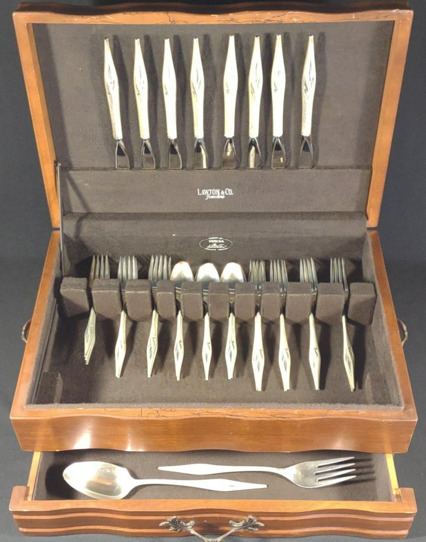 34 pc Wallace Dawn Mist Sterling Silver Flatware (1 of 19)