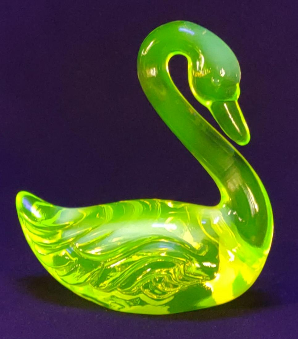 Fenton Uranium Glass Swan: Vintage green uranium art glass swan figure by Fenton Glass. Handmade in USA. Glows under UV light.