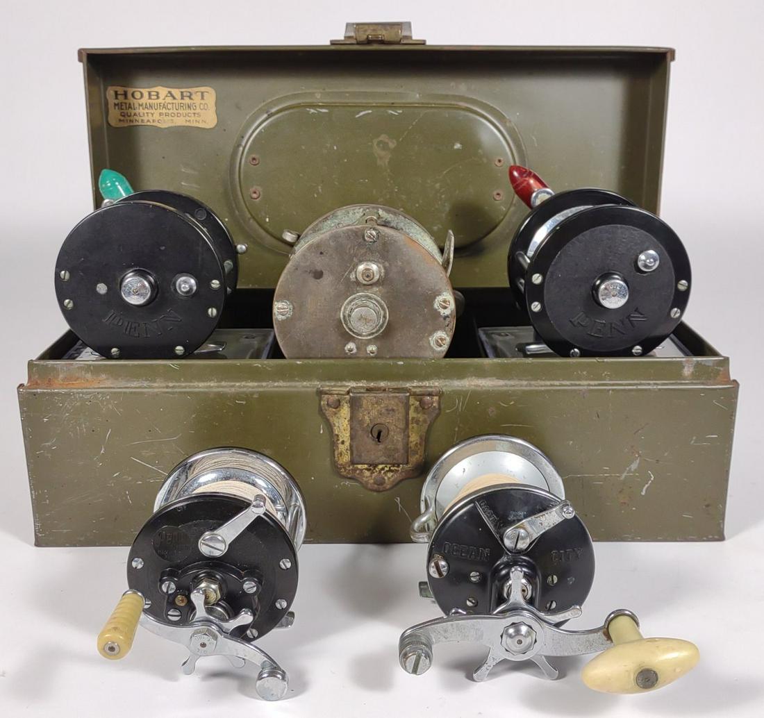 5 Vintage Fishing Reels (Penn, OC, Pflueger) (1 of 19)