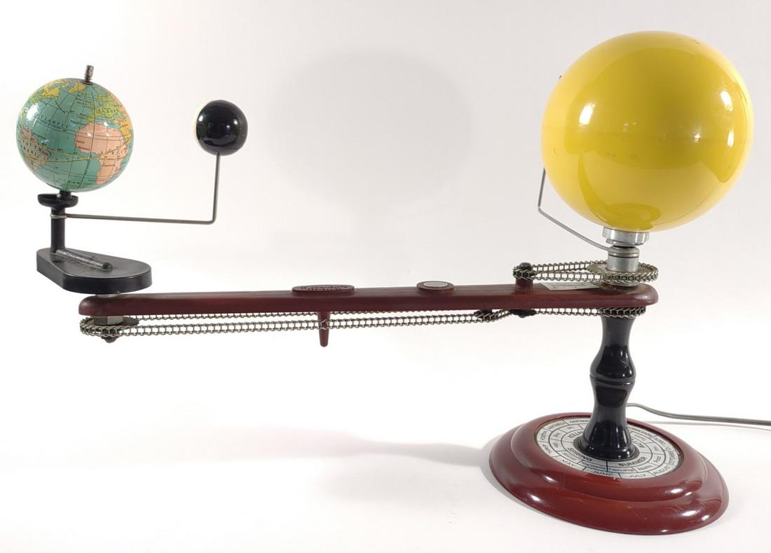 Trippensee Planetarium Model Orrery (1 of 12)