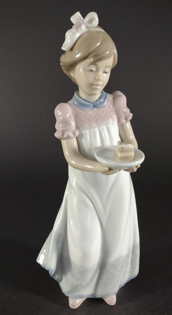 Lladro #5429 Happy Birthday Girl Figure w/ Box (1 of 7)