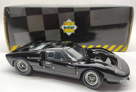 Exoto Ford GT40 MKII Racing Legends 1/18 Car