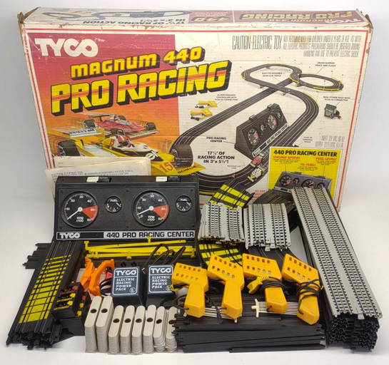 Tyco Magnum 440 Pro Racing Slot Car Track Set