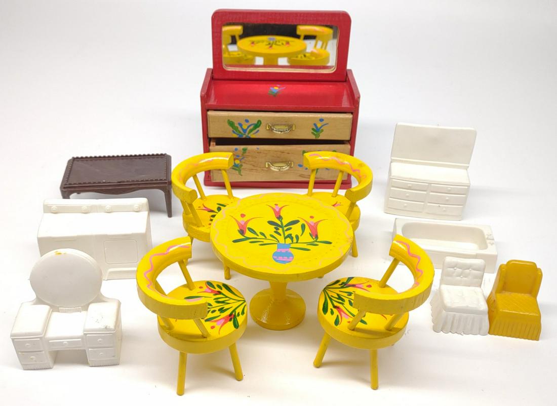 Japan Wooden Painted Doll Furniture (1 of 5)