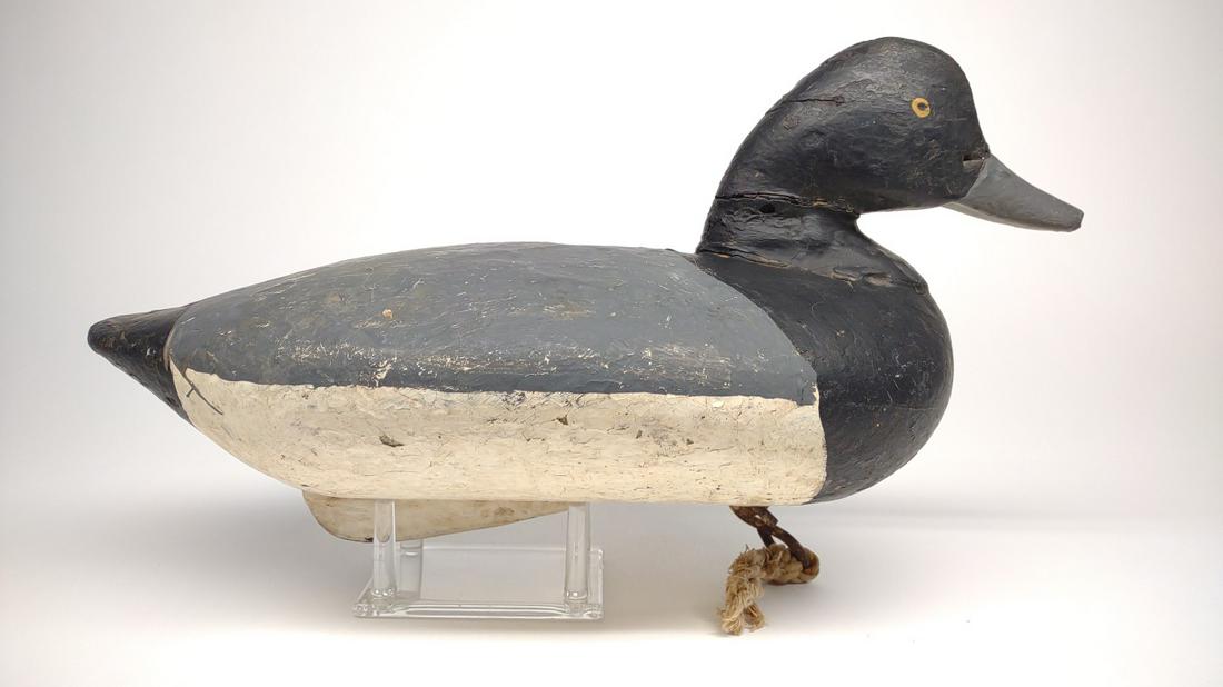 Late 1800s Susquehanna Flats Bluebill Decoy (1 of 7)
