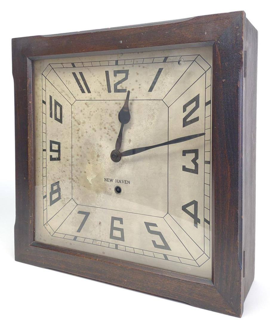 1910s New Haven 8 Day wall Clock (Works) (1 of 11)