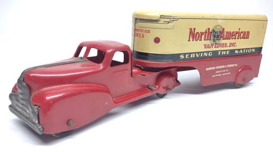 Marx 1940s North American Wind-up Truck & Trailer: Marx vintage 1940s Deluxe truck and trailer, North American Van Lines. Windup tested and works. Pressed steel.